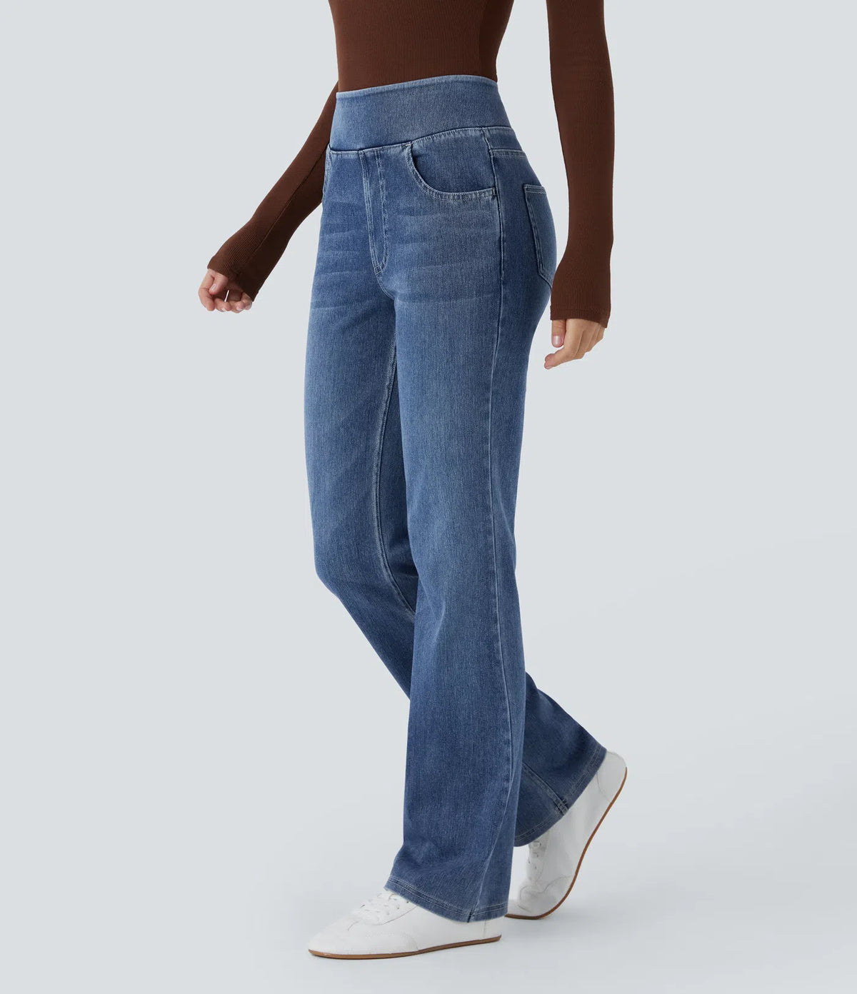 Jean Bootcut Cintura Alta con Bolsillos