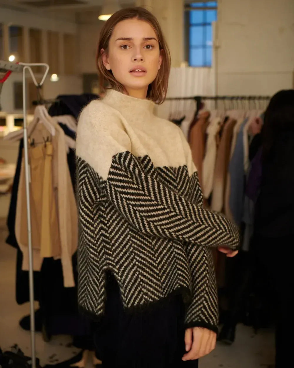 ADELIE | Jersey de cuello alto premium de punto fino